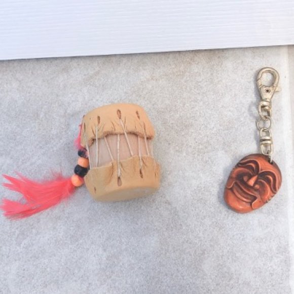 VINTAGE Korean Traditional Keychain and Drum Set Bundle - Picture 3 of 7